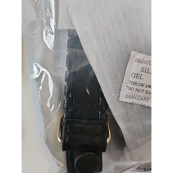 New In Package Set Of Two Versa Tote Interchangable Handles - Picture 5 of 5